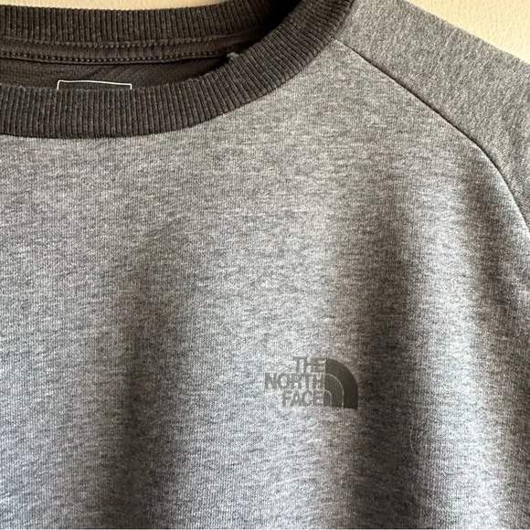 The North Face Wicker Crew FlashDry Sweatshirt Men's L Gray / Black - Picture 2 of 4